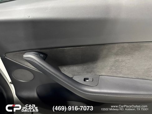 Used 2021 Tesla Model Y Long Range AWD/4WD image 26