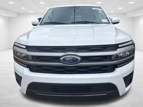 Used 2024 Ford Expedition XLT image 2