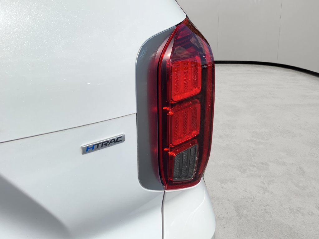 Used 2024 Hyundai Palisade Limited AWD/4WD image 46