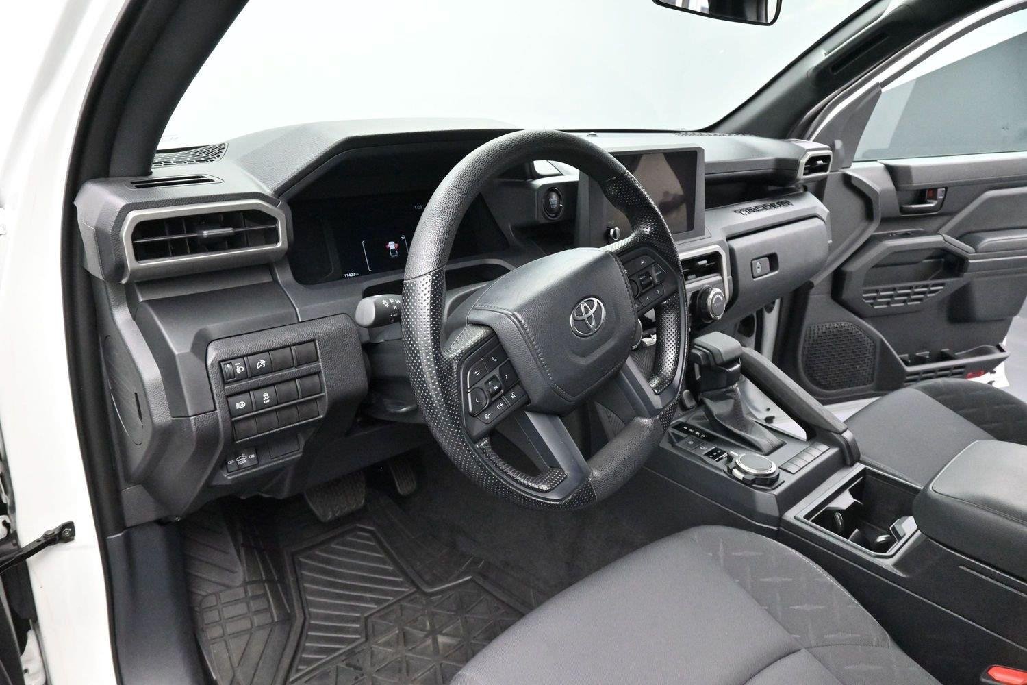 Used 2024 Toyota Tacoma SR AWD/4WD image 14