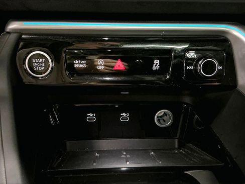 Used 2025 Audi Q5 Premium Plus w/ Premium Plus image 33