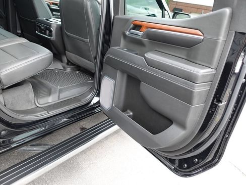 Used 2023 GMC Sierra 1500 Denali w/ Denali Reserve Package AWD/4WD image 38