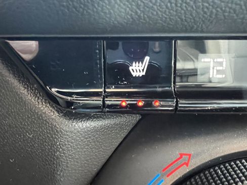 Used 2024 Chevrolet Blazer LT image 29