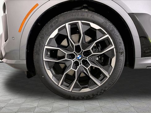 New 2026 BMW X7 xDrive40i AWD/4WD image 16
