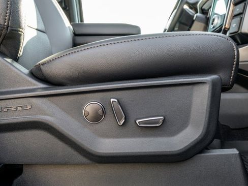 New 2025 Ford F150 Lightning Lariat image 30