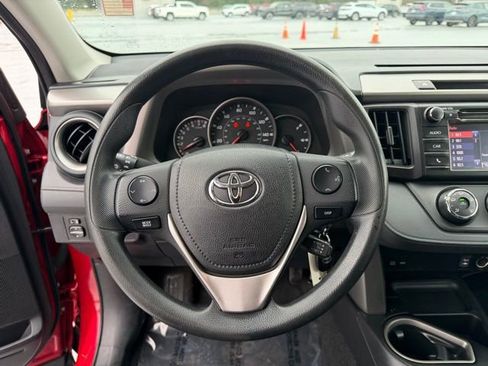 Used 2016 Toyota RAV4 LE image 14