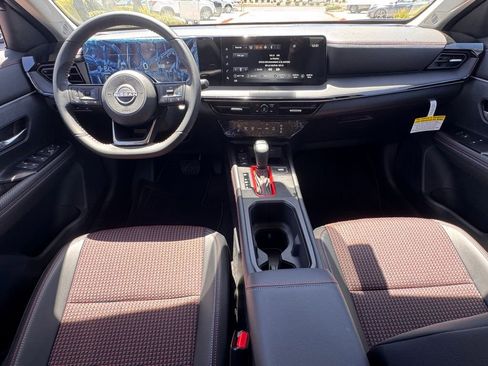 New 2025 Nissan Kicks SR w/ Interior Electronics Package image 11