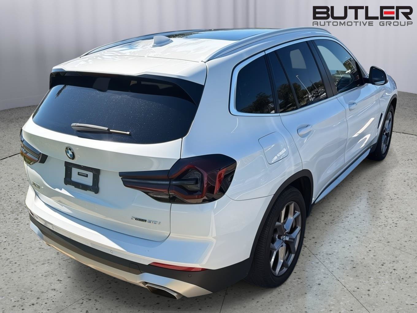 Used 2022 BMW X3 xDrive30i w/ Premium Package AWD/4WD image 8