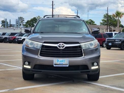 Used 2015 Toyota Highlander Limited FWD image 2