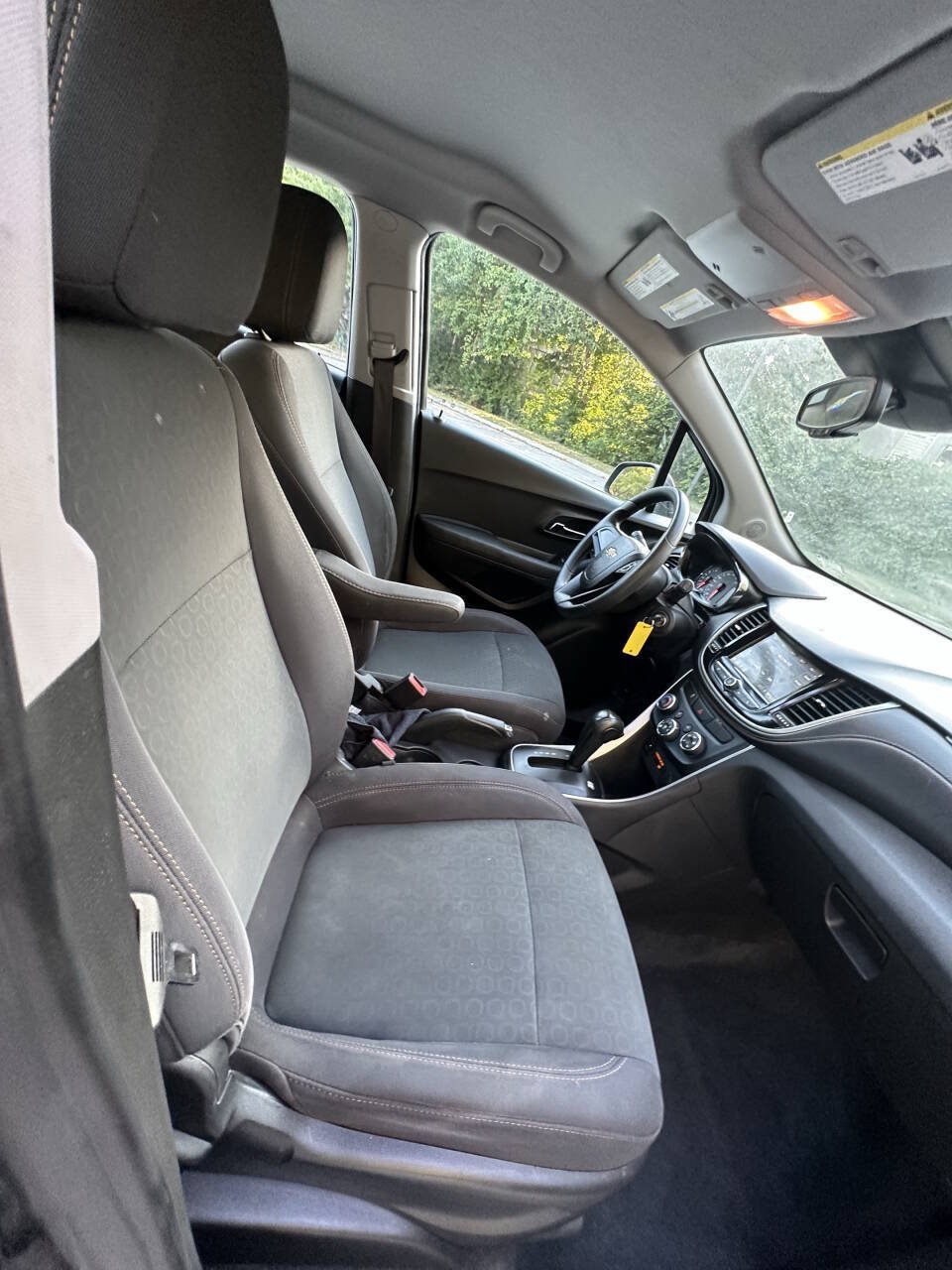 Used 2019 Chevrolet Trax LS FWD image 17