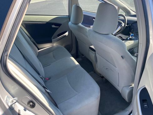 Used 2010 Toyota Prius Five image 18