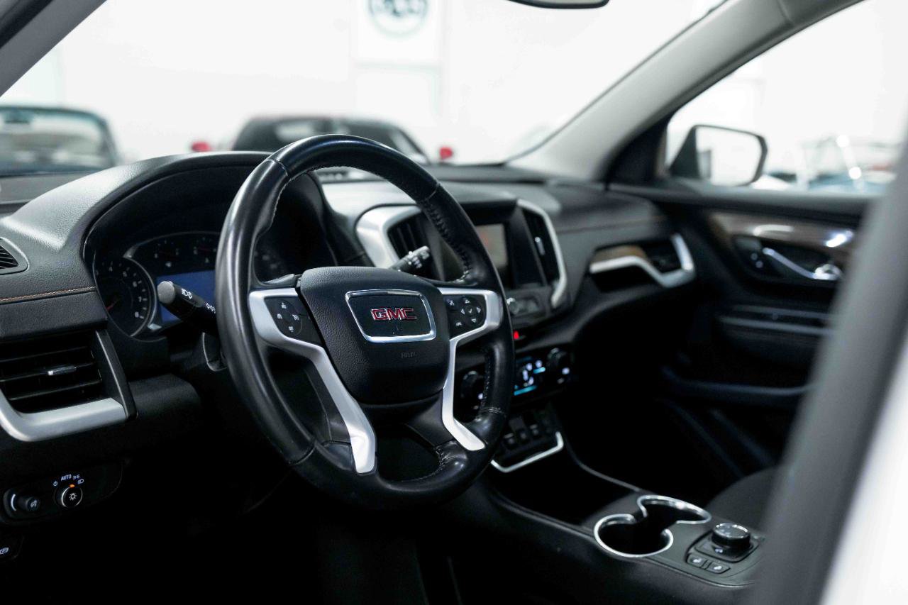 Used 2019 GMC Terrain SLE w/ Driver Convenience Package AWD/4WD image 2