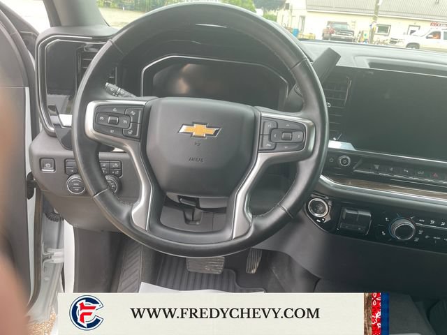 Used 2025 Chevrolet Silverado 3500 LT w/ Safety Package AWD/4WD image 16