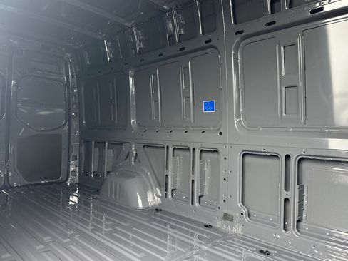 New 2026 Mercedes-Benz Sprinter 2500 image 14