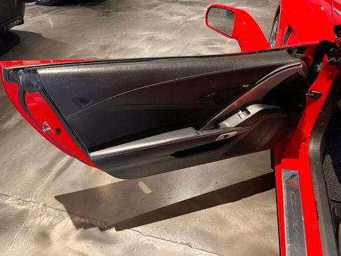 Used 2018 Chevrolet Corvette Stingray Convertible w/ 3LT Preferred Equipment Group RWD image 19