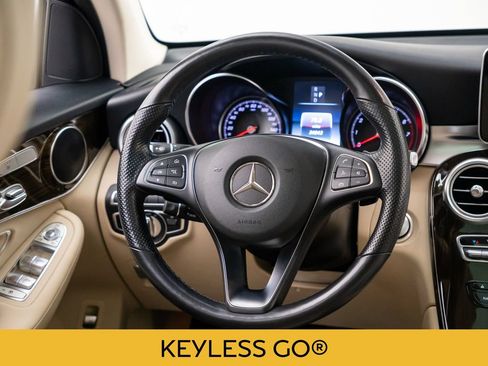 Used 2019 Mercedes-Benz GLC 300 4MATIC image 11
