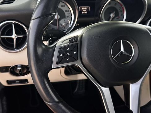 Used 2016 Mercedes-Benz SLK 300 image 16