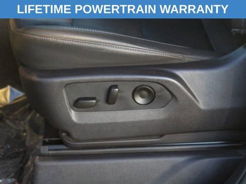 Used 2024 GMC Sierra 1500 SLT image 15