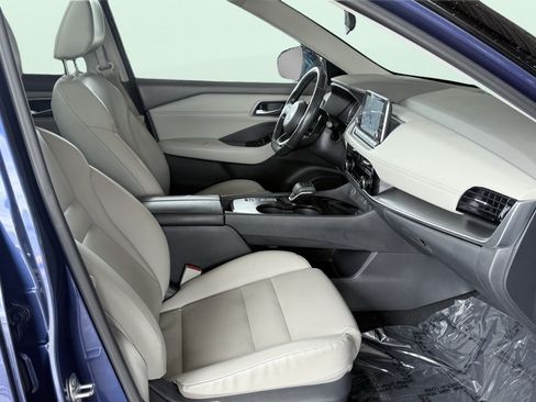 Used 2021 Nissan Rogue SV w/ Premium Package FWD image 35