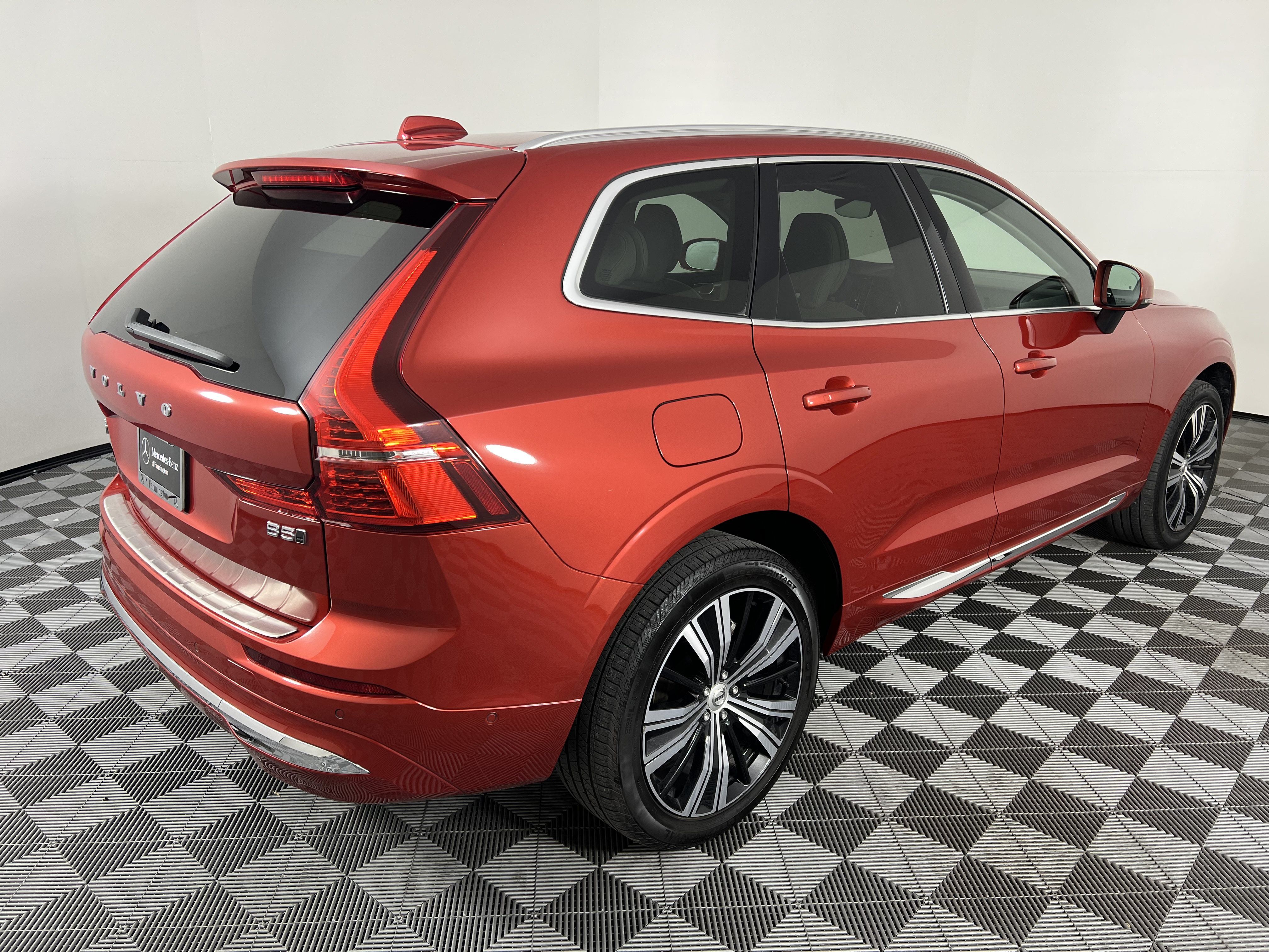 Used 2022 Volvo XC60 B5 Inscription w/ Advanced Package AWD/4WD image 13