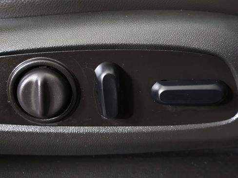 Used 2020 Chevrolet Equinox Premier FWD image 39
