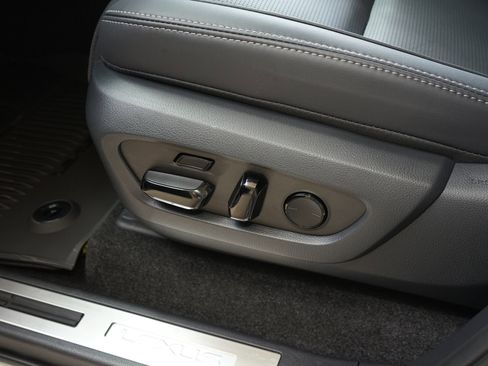 Used 2024 Lexus GX 550 w/ Accessory Package (31) image 29