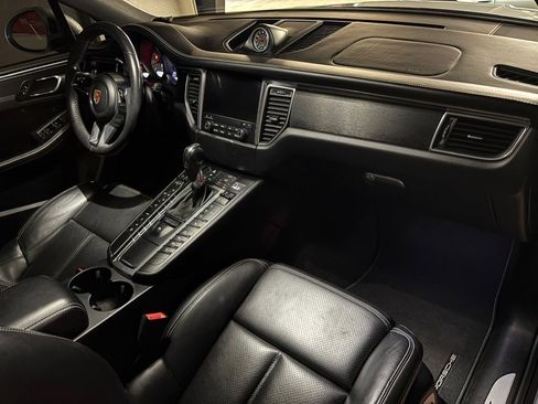 Used 2018 Porsche Macan GTS AWD/4WD image 16
