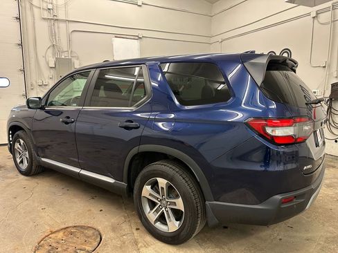 Used 2023 Honda Pilot EX-L image 16