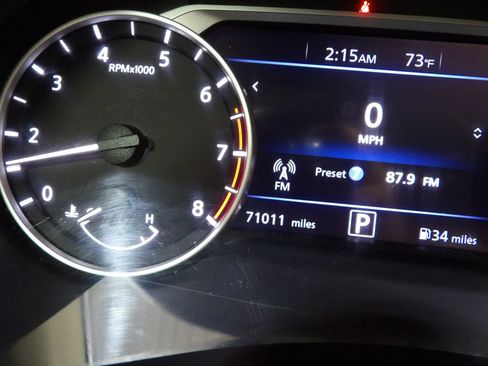 Used 2020 Nissan Sentra SV FWD image 19