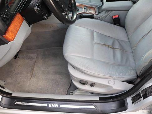 Used 2002 BMW 530i Sedan image 21