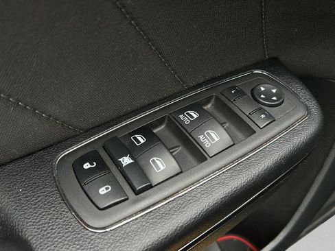 Used 2022 Dodge Charger GT w/ Blacktop Package RWD image 10