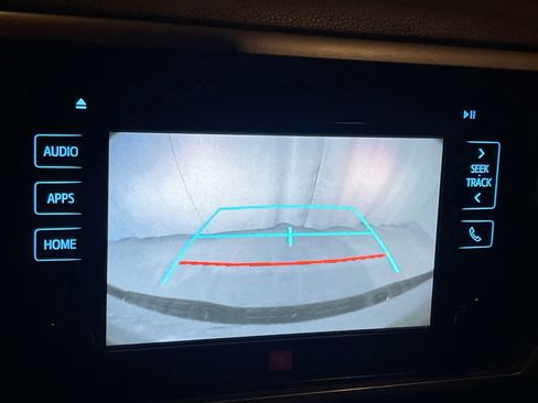 Used 2019 Toyota Tacoma TRD Off-Road image 17