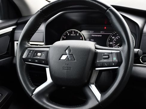 Used 2024 Mitsubishi Outlander SE AWD/4WD image 24