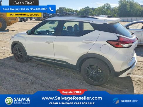 Used 2022 Nissan Kicks SR w/ Premium Package FWD image 3