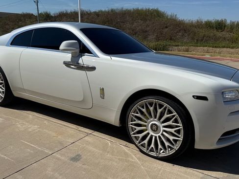 Used 2016 Rolls-Royce Wraith image 13