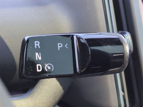 New 2025 Volvo EX30 Plus w/ Protection Package Premier image 32