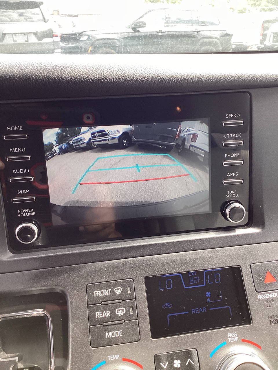 Used 2020 Toyota Sienna L FWD image 36