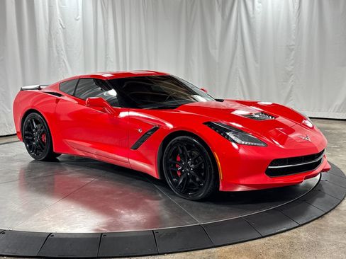 Used 2019 Chevrolet Corvette Stingray Coupe w/ Battery Protection Package RWD image 10