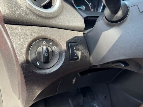 Used 2014 Ford Fiesta SE w/ Equipment Group 201A FWD image 27