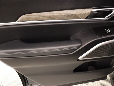 Used 2020 Kia Telluride EX image 19