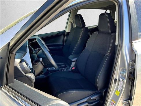 Used 2017 Toyota RAV4 XLE image 27