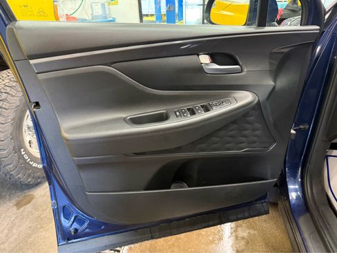 Used 2023 Hyundai Santa Fe SE AWD/4WD image 19