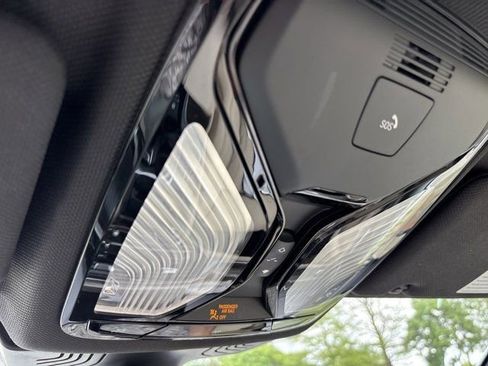 Used 2018 BMW 540d xDrive AWD/4WD image 47