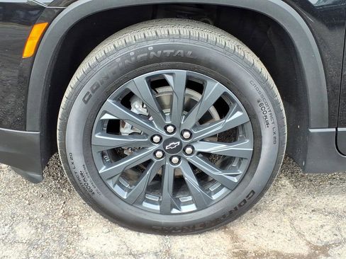 Used 2023 Chevrolet Traverse RS w/ LPO, Floor Liner Package AWD/4WD image 9