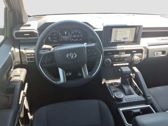Used 2025 Toyota Tacoma TRD Sport AWD/4WD image 11