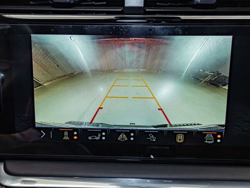 Used 2025 GMC Sierra 2500 Denali Ultimate w/ Max Trailering Package image 19