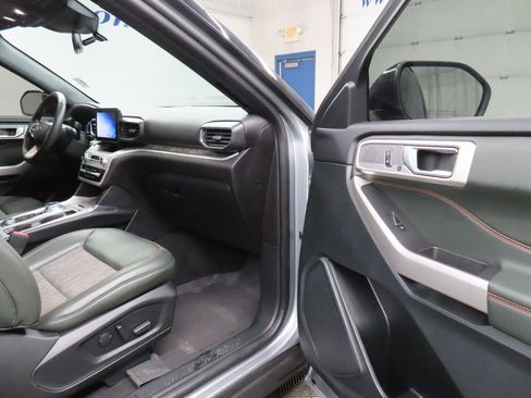 Used 2023 Ford Explorer Timberline w/ Timberline Technology Package image 32