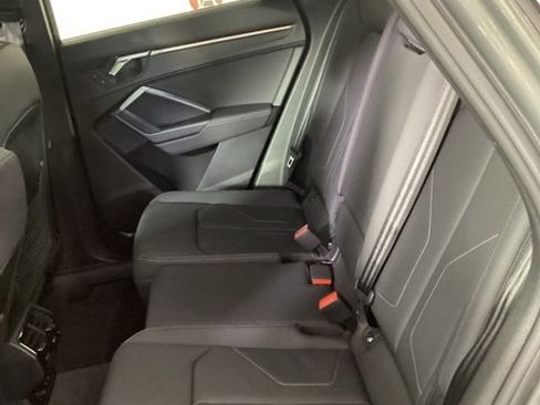 Used 2025 Audi Q3 2.0T Premium image 10