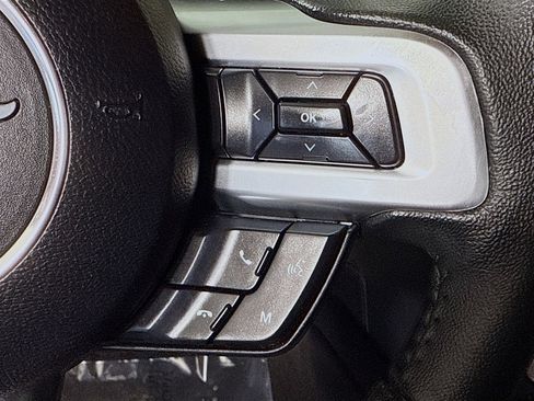 Used 2019 Ford Mustang Coupe image 15