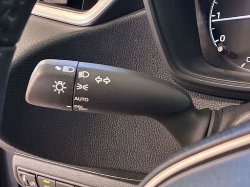 Used 2025 Toyota Corolla SE FWD image 27